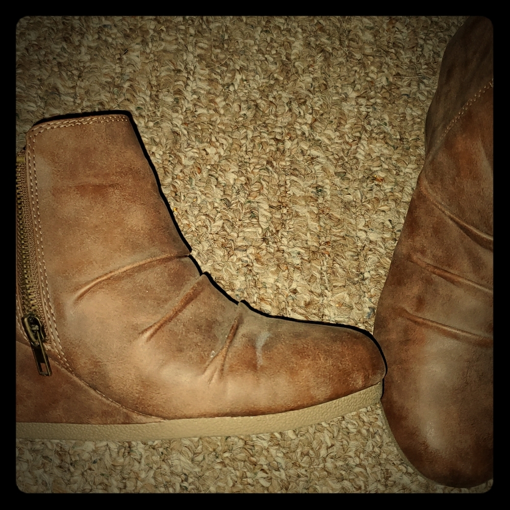Ankle booties